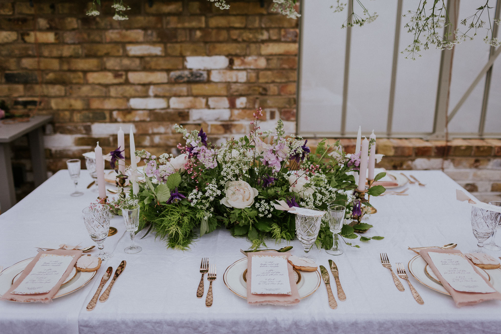 wedding table florals